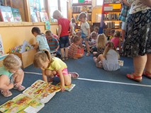 „Jeżyki” w bibliotece