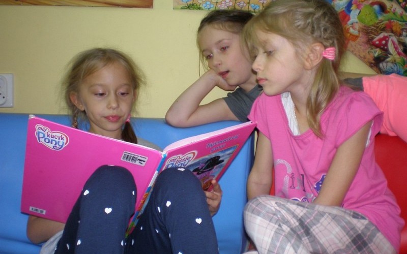 TYDZIEŃ BIBLIOTEK I KLUB PRZYJACIÓŁ BIBLIOTEKI