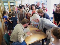 Spotkanie z Adamem Wajrakiem