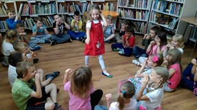 Wiosenna przygoda z teatrzykiem Kamishibai