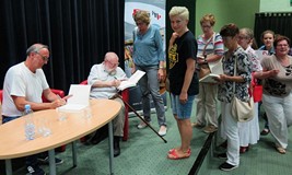 Język w akcji - Dzień I, spotkania z dr Hącią oraz prof. Bralczykem i M. Ogórkiem