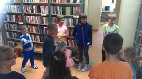 Zajęcia wakacyjne w bibliotece