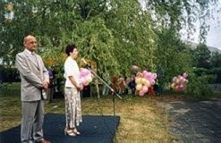 Andrzej Ziemiński - dyrektor KBP, Ewa Sabatowicz - kierowniczka Filii biblioteczne przy ul. Struga 5