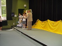 Wręczanie nagród zwycięzcom Konkursu Recytatorskiego „Ptaki, ptaszki i ptaszęta polne”