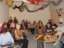 Czytanie poezji w czasie Nocy w bibliotece