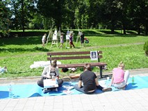 Oswajanie sztuki w czasie wakacji w Koszalińskiej Bibliotece Publicznej