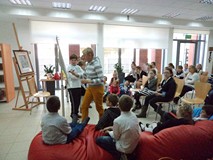 Joanna Olech w Bibliotece w Sianowie