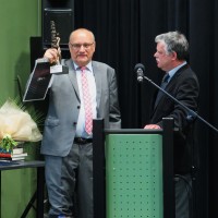 Wręczenie statuetki Biblioteki Roku Koszalińskiej Bibliotece Publicznej