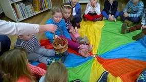 Jesienna przygoda prosiaczka