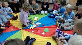 Biedronki w bibliotece