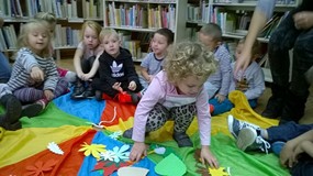 Biedronki w bibliotece