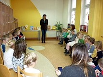 Książka z dziurą, opowiadanie o skarpetce i inne atrakcje