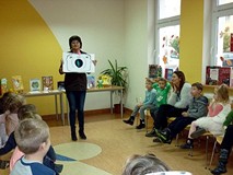 Książka z dziurą, opowiadanie o skarpetce i inne atrakcje
