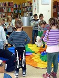 Na urodzinach pluszowego przyjaciela