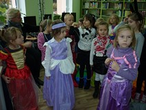5 listopada - DZIEŃ POSTACI Z BAJEK