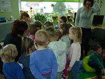 Przedszkolaki w bibliotece