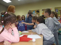 Skąd Mikołaj bierze prezenty?