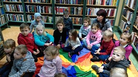 Przedszkolaki w bibliotece