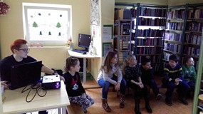 Magdalena Pietrzak ze Straży Miejskiej i pogadanka