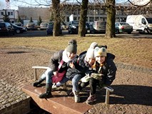 W drodze do teatru - jesteśmy w wyśmienitych humorach