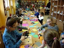 Zajęcia plastyczne - tworzymy KWIATOWE WARIACJE