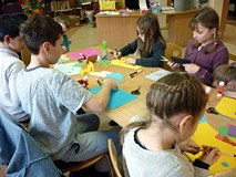 Zajęcia plastyczne - tworzymy KWIATOWE WARIACJE