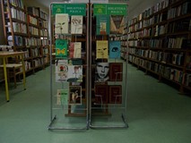 Wystawa książek o poezji z naszego księgozbioru. A.Asnyk, W.Szymborska, J.Tuwim i inni.