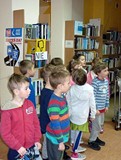 Konkurs wiedzy - dzieci wybierają odpowiedź na NIE