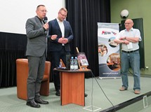 Autor opowiada o swojej publikacji