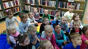 Dzieci zastanawiają się, co by było gdyby nie było telewizora, komputera, telefonów itp.
