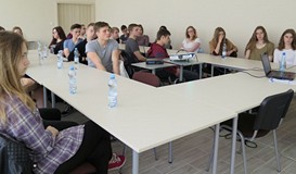 Uczestnicy warsztatów głośnego czytania