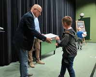 Laureaci konkursu odbierają nagrody