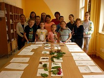 Warsztaty ekologiczne - wspólna fotografia na zakończenie zajęć