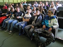 Uczniowie klas VI SP nr 13 w KBP