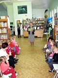 Zimowe zabawy w bibliotece