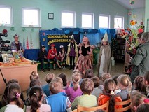 Gimnazjaliści przedszkolakom