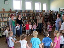 Przedszkolaki w bibliotece