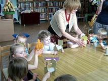 Przedszkolaki w bibliotece